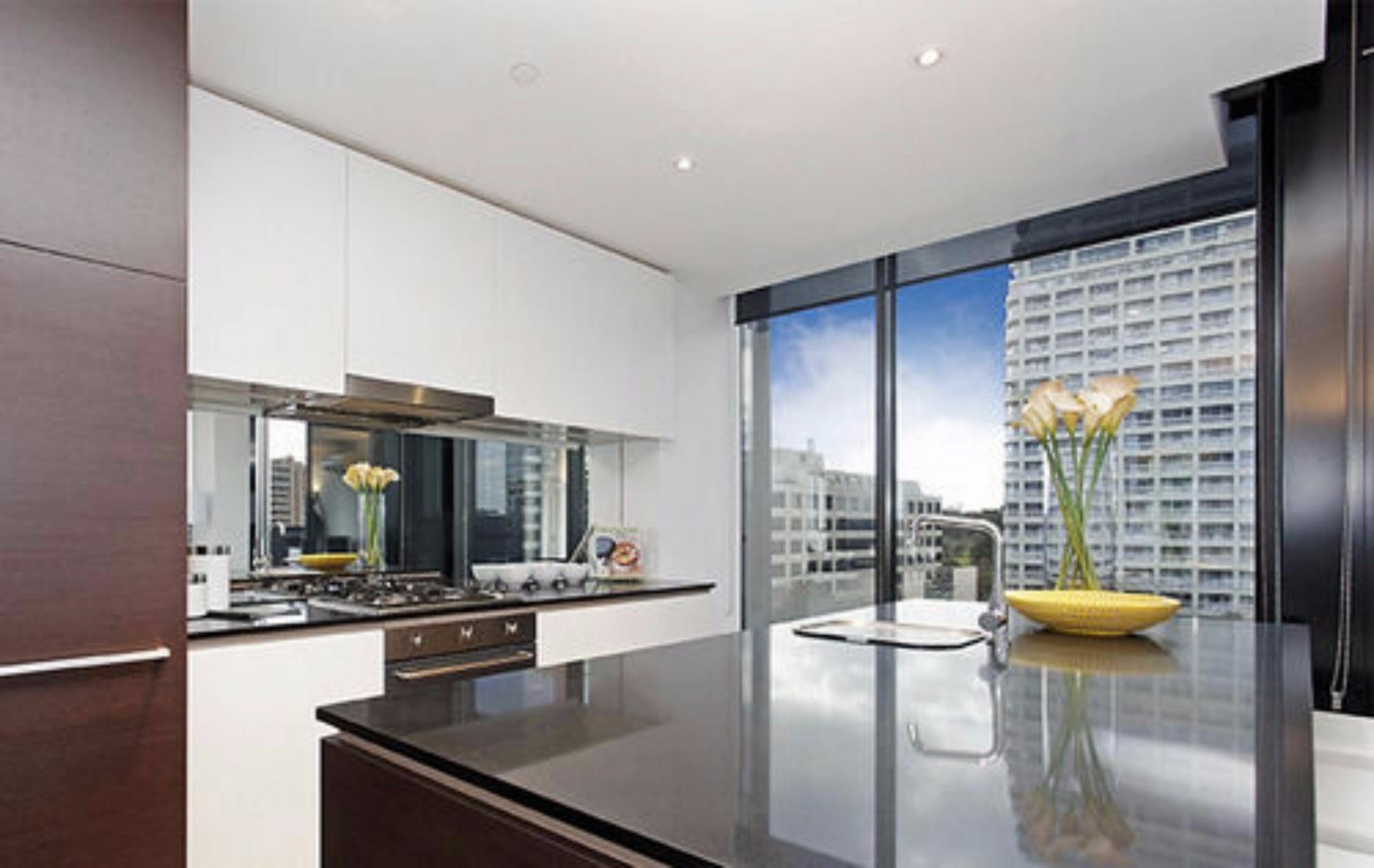 Wyndel Apartments - St Kilda Views Мельбурн Экстерьер фото